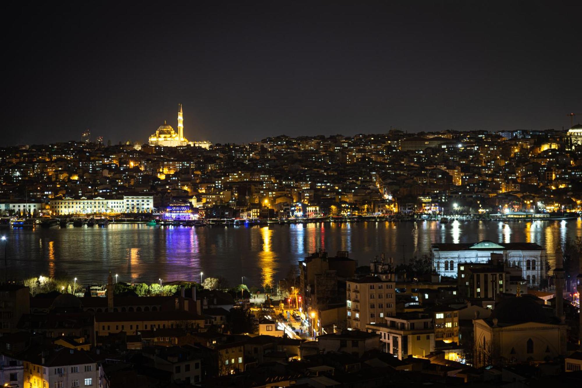 Nm Suites Beyoglu Istanbul Bagian luar foto