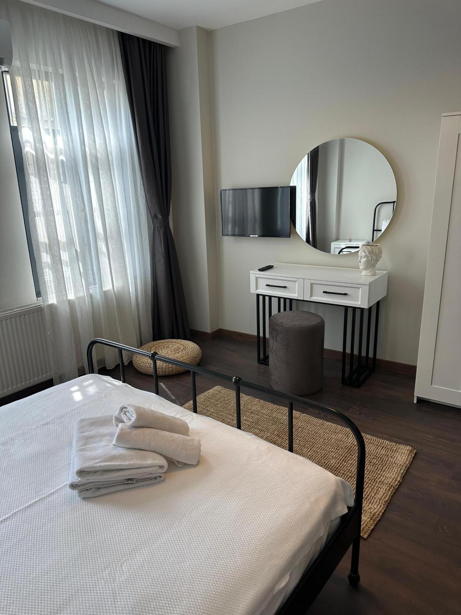 Nm Suites Beyoglu Istanbul Bagian luar foto